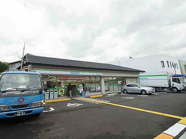 画像19:ファミリーマート　妙心寺駅前店（413m）