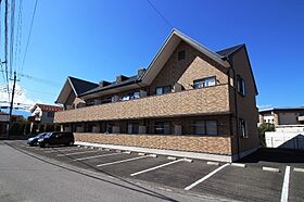 シャルマンコート  ｜ 山梨県甲府市長松寺町（賃貸アパート1K・2階・31.46㎡） その1