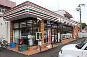 セフ?ンイレフ?ン甲府朝気3丁目店まで140m
