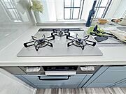 ペニンシュラ型フラット対面システムキッチン