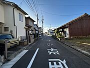 小学校まで徒歩10分圏内の為、暑い日や寒い日でも、お子様に優しい立地です(*^^*)