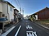 外観：小学校まで徒歩10分圏内の為、暑い日や寒い日でも、お子様に優しい立地です(*^^*)