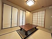 落ち着いた雰囲気が魅力の和室。リラックスできる空間で、客間や趣味の部屋としても活躍します！