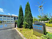 豊田市立美山小学校 950m