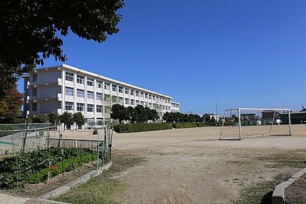 豊田市立前林中学校 1700m