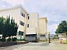 周辺：豊田市立中山小学校特別支援学級あり。住宅街に囲まれ、昭和からの森や林　体験学習が多く、子どもたちが様々な経験を経て成長していくことを目指しています。 800m