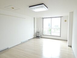 ロムペリィビル 1Kの写真