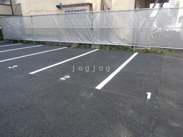 4 / 4