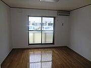 エアコン完備していますので快適に生活出来ます。