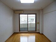 室内（同一仕様写真）