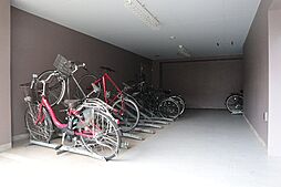 敷地内駐輪場です