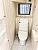 トイレ：１階のトイレる収納棚付き