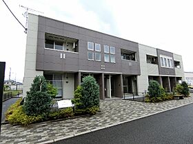 栃木県鹿沼市貝島町（賃貸アパート2LDK・2階・57.24㎡） その1