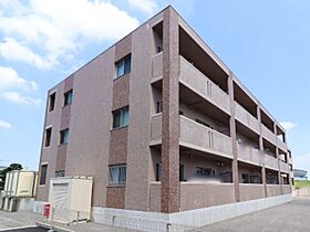 レジデンス カノン  ｜ 栃木県宇都宮市西川田3丁目（賃貸マンション1LDK・2階・46.07㎡） その1