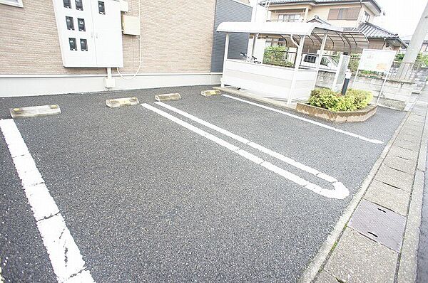 apartment 栃木県宇都宮市陽東３丁目２７－３　ウィスタリア１F