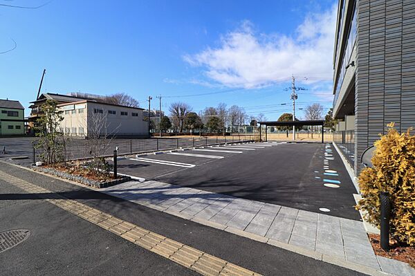 apartment 栃木県宇都宮市陽東３丁目２７－３　ウィスタリア１F
