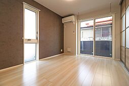 宇都宮芳賀ライトレール線 宇都宮大学陽東キャンパス駅 徒歩4分の賃貸アパート 1階1LDKのリビング/ダイニング