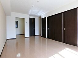 東武宇都宮線 東武宇都宮駅 徒歩30分の賃貸マンション 3階1LDKのリビング/ダイニング