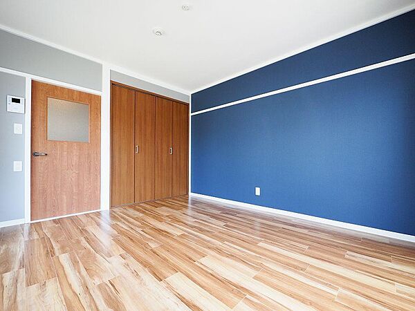 画像17:統一感のある室内で家具も配置しやすい