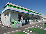 ファミリーマート(2、490m)
