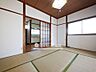 室内：客間としても居室としても落ち着く部屋！