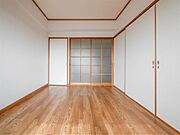 南側からあたたかい光が差し込んできます♪