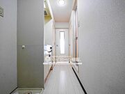 ホワイトを基調とした安らぎをもたらす空間！