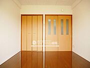 木の温もりがやさしいフローリング