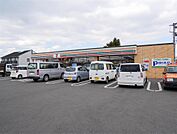 セブンイレブン(300m)