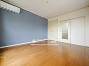 内観写真は同タイプ間取りを引用しており、内装が異なる場合がございます。