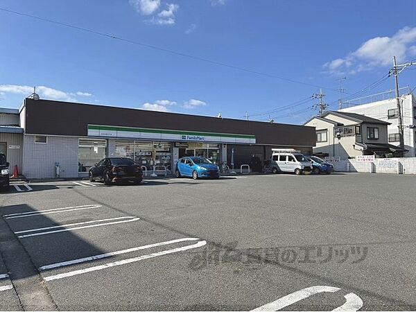 画像22:ファミリーマート　伏見向島本丸店まで400メートル