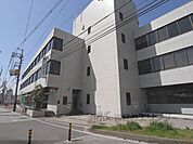伏見郵便局まで550メートル