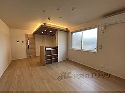 近鉄京都線 上鳥羽口駅 徒歩9分の賃貸アパート 3階1LDKのリビング/ダイニング