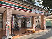 セブンイレブン　京都大石橋店まで180メートル