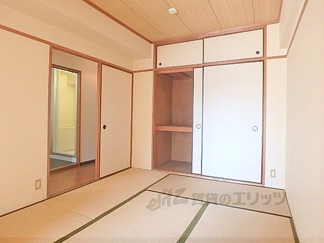寝室