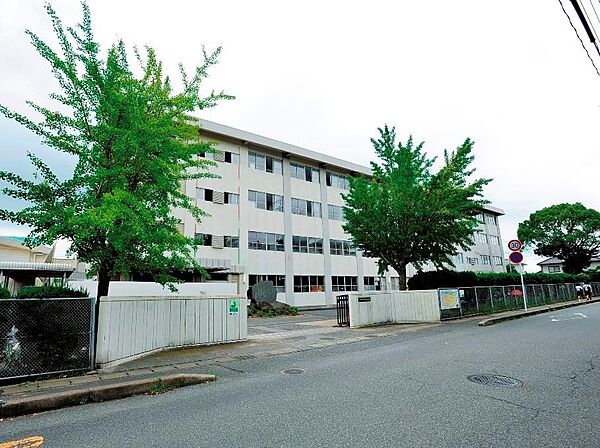 画像24:下関市立山の田中学校(1、180m)