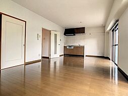 ヒルサイドコートII棟 302 3階3LDKのリビング/ダイニング