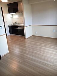 シャルマン彩II 102 1階ワンルームのリビング/ダイニング