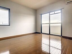 フレンディ27 101 1階ワンルームのリビング/ダイニング