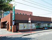 山口銀行新下関駅前支店(1、465m)