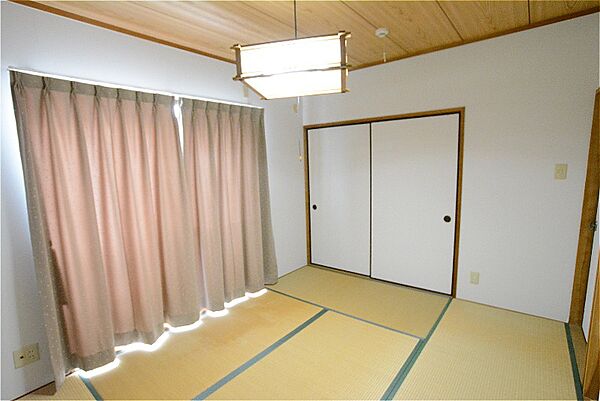 画像10:畳の表替えはご入居時