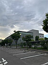 観音寺市立中央図書館 1124m