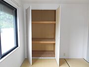 押入れ※リノベーション前の写真です。