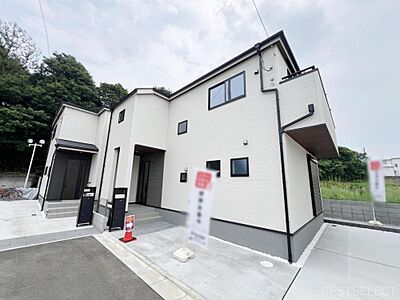 外観：建物完成しました。キッチンの高さやお風呂の広さ等，実際にご覧いただけます！