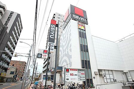 西友 鳩ヶ谷店 260m