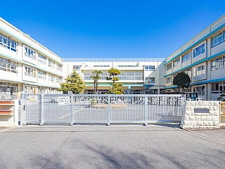 志木市立志木第二小学校 (徒歩11分) 870m