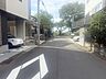 その他：お車の出入りもしやすい前面約6ｍ幅員道路。