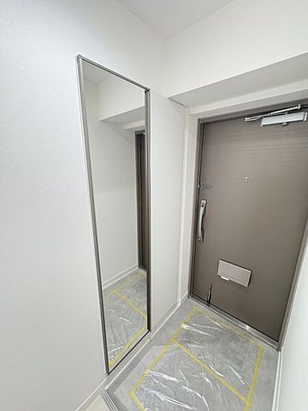 玄関を拡大表示