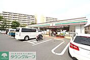 セブンイレブン川崎久末北店 徒歩8分。 610m