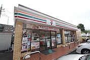 セブンイレブン横浜榎が丘店 982m